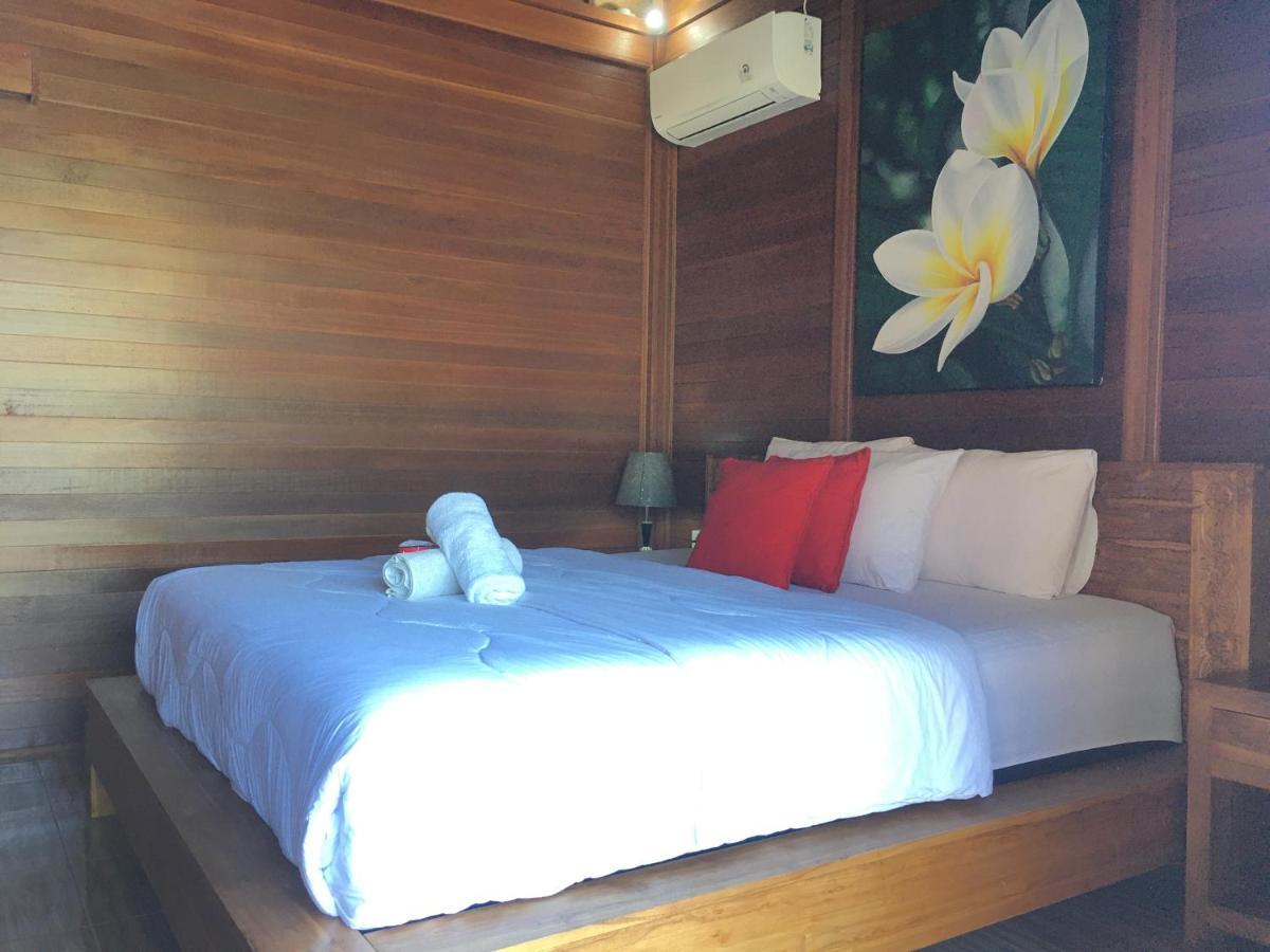 Wahyu Homestay 1 Nusa Lembongan  Ngoại thất bức ảnh